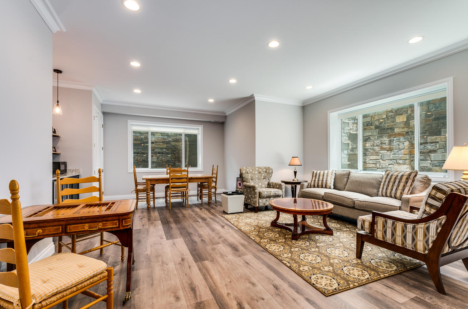 View of Apartment Renovation Dubai and Kitchen Renovation Dubai - Modern ...